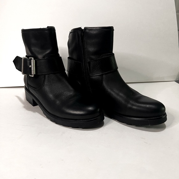 Van Dalen Chelsea Black Ankle Boots with Silver Buckle - Picture 2 of 8